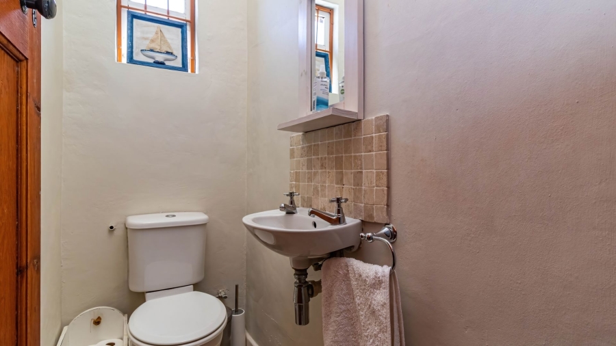 4 Bedroom Property for Sale in Kleinmond Western Cape